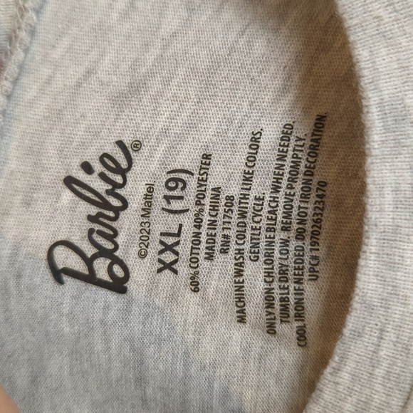 Barbie Sparkly Stacked Faces Short Sleeve Shirt XXL - Picture 4 of 5